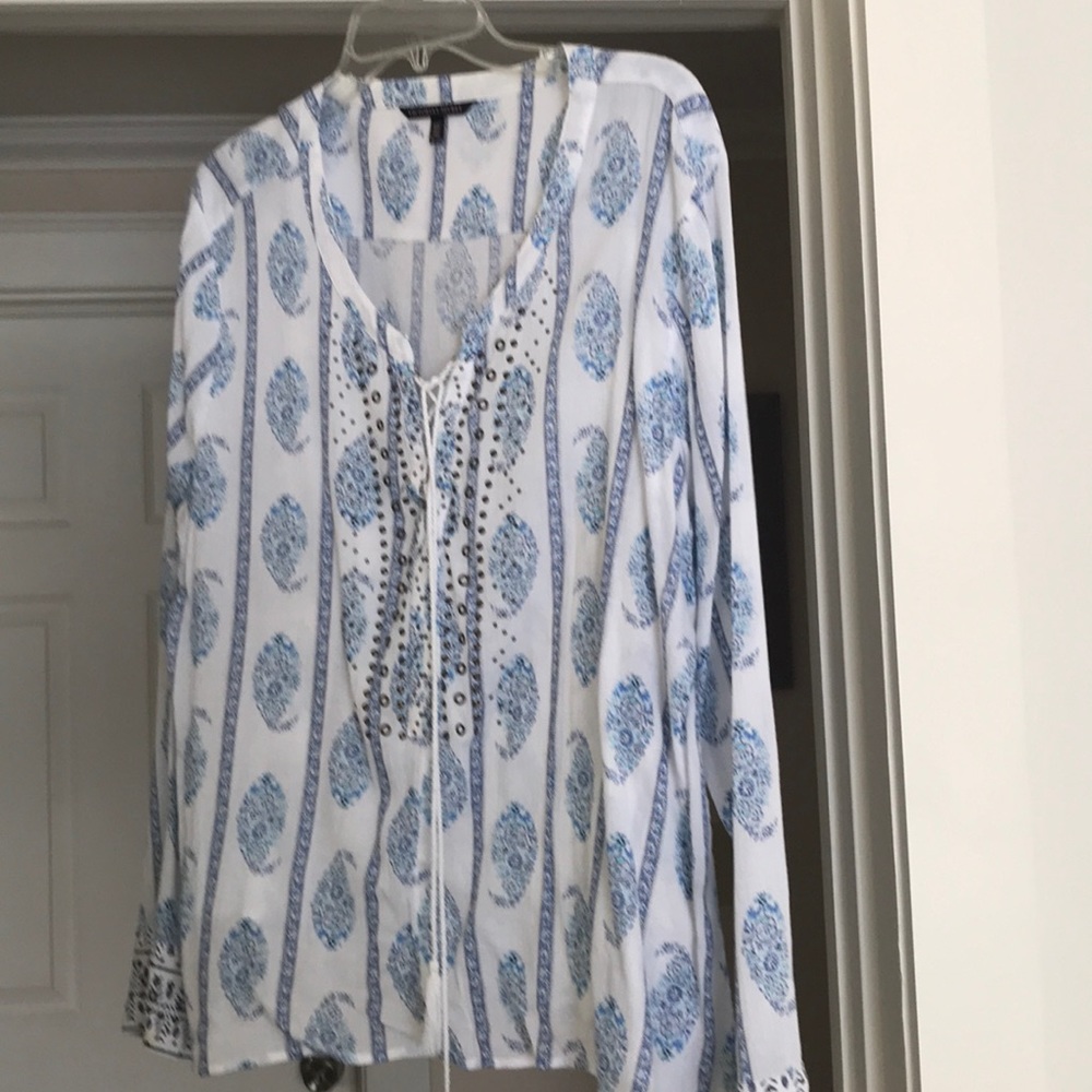 VS light weight cotton Blouse